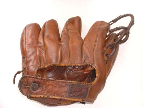 Red Rolfe Rawlings RR Rolled Web Back